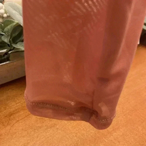 Blashe sheer crinkle cropped top size L. NWOT - Picture 4 of 8